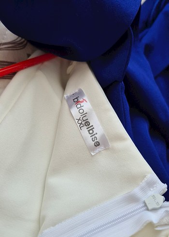 Beyaz Kısa Straplez Kesim Kadın Abiye - Görsel 4