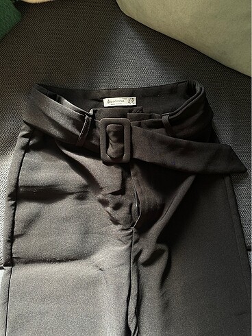 34 Beden Stradivarius kumaş pantolon