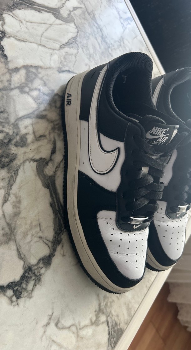 Nike Air Force 1 Siyah Beyaz Spor Ayakkabı - Görsel 3