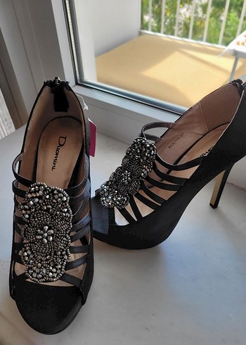 Siyah Payetli Yüksek Topuklu Kadın Ayakkabı - Görsel 2