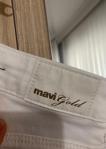 28 Beden beyaz Renk Düğmeli Beyaz Midi Kadın Kot Pantolon mavi marka