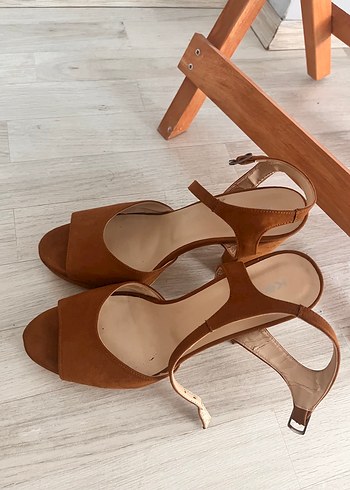 Bej Deri Platform Topuklu Kadın Ayakkabı - Görsel 3