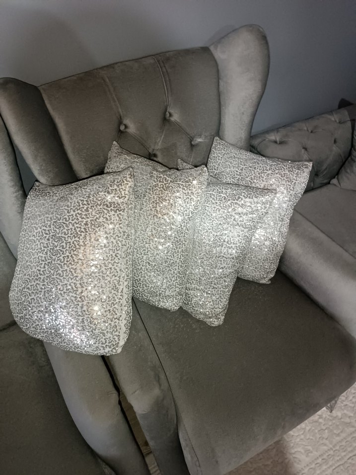 Gri Klasik kanepe kırlent dikişli fermuarlı değil 4 adet 350 tl - Görsel 2