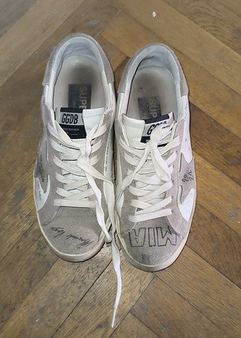 Golden Goose Deluxe Beyaz Gri Bağcıklı Kadın Spor Ayakkabı