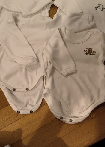 Uzun Kollu Beyaz Düğmeli Bebek Body - Görsel 2