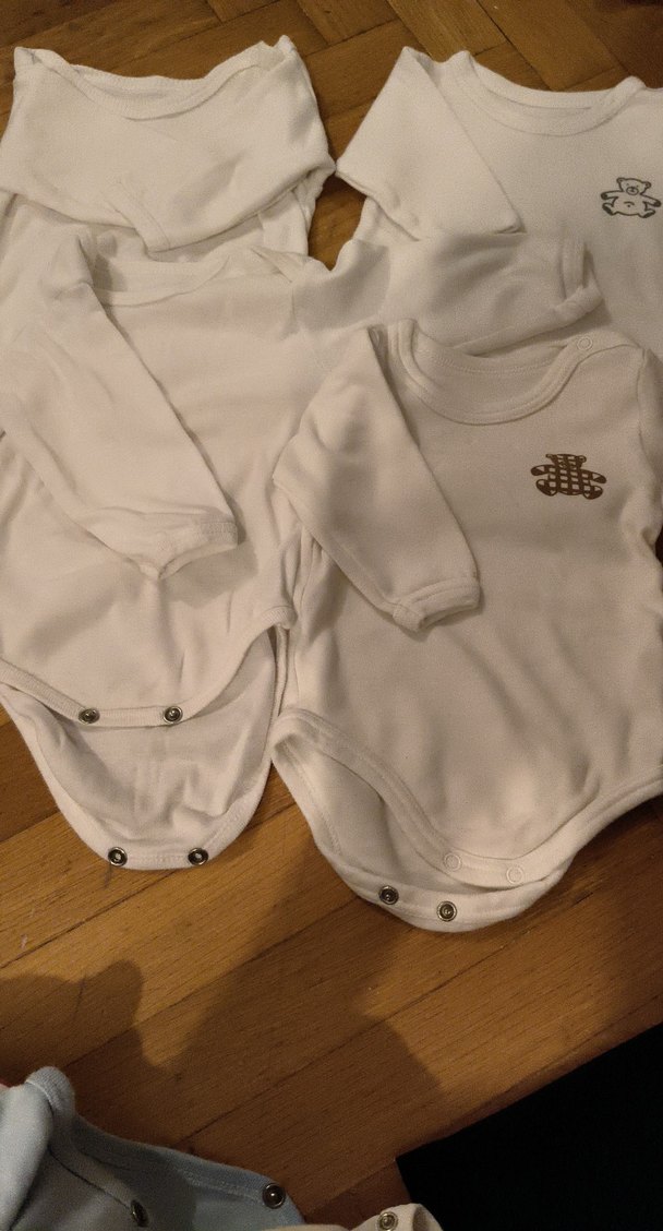 Uzun Kollu Beyaz Düğmeli Bebek Body - Görsel 2