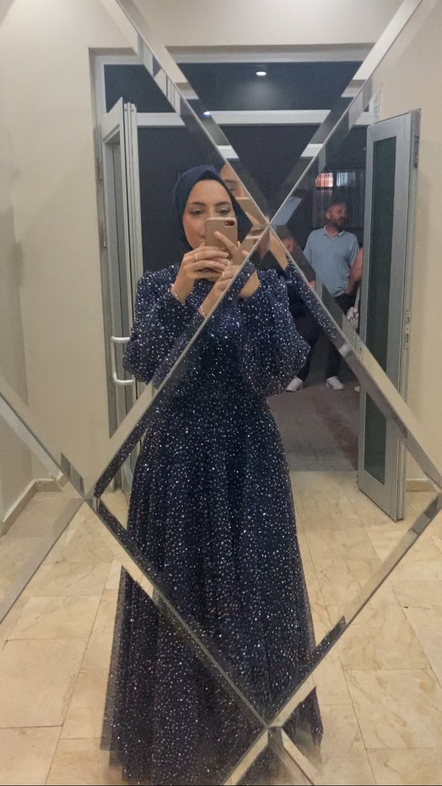 Lacivert Uzun Kol Drapeli Tesettür Elbise - Görsel 4