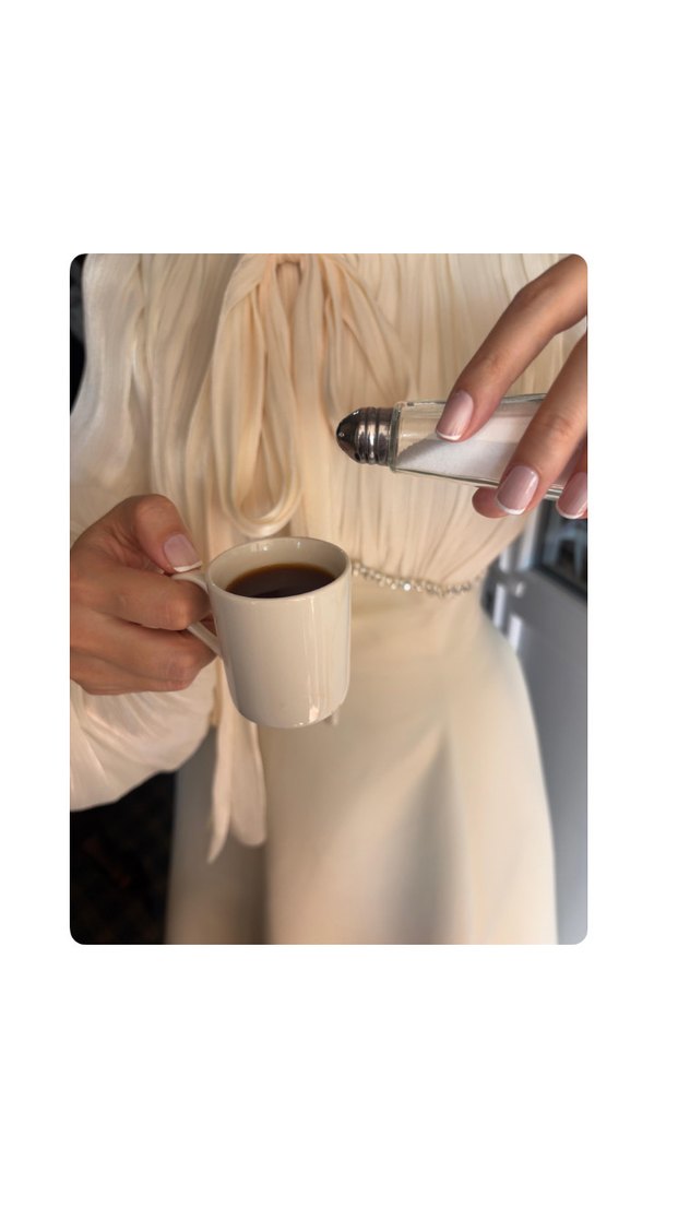 Drapeli Uzun Kollu Krem Elbise - Görsel 2