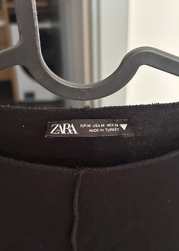 Zara Zara Siyah Uzun Kollu Crop Top