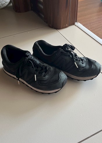 New Balance Siyah Spor Ayakkabı