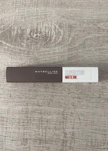  Beden Maybelline SuperStay Mat Ruj - Taş Gri