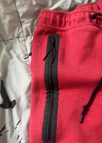 NİKE TECH FLEECE KIRMIZI - Görsel 2