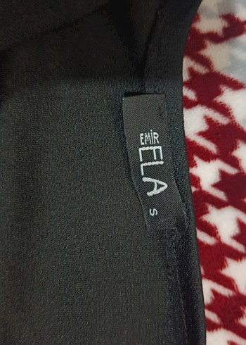 V Yaka Kısa Kollu Siyah  elbise - Görsel 3