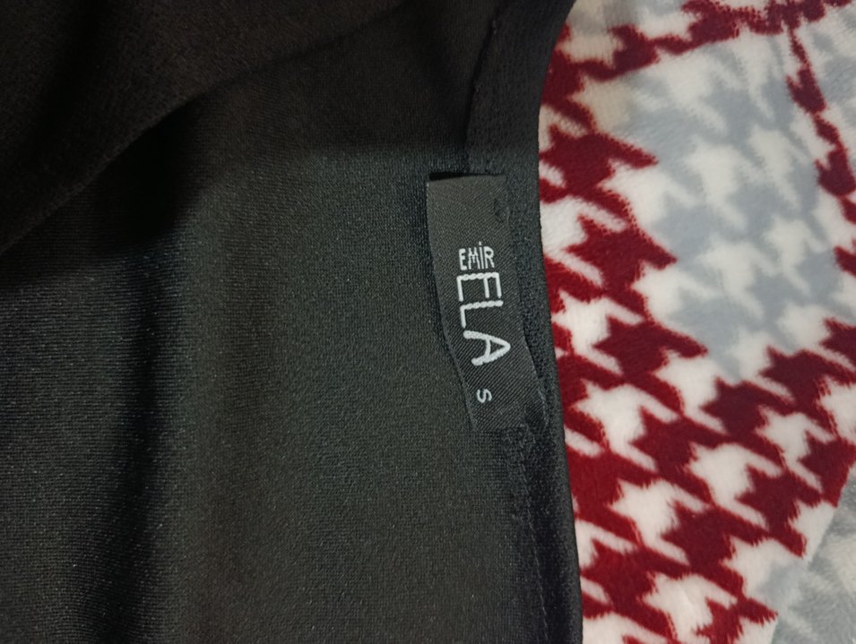 V Yaka Kısa Kollu Siyah  elbise - Görsel 3