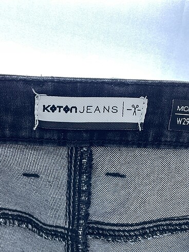 29 Beden siyah Renk Koton Jean / Kot %70 İndirimli.