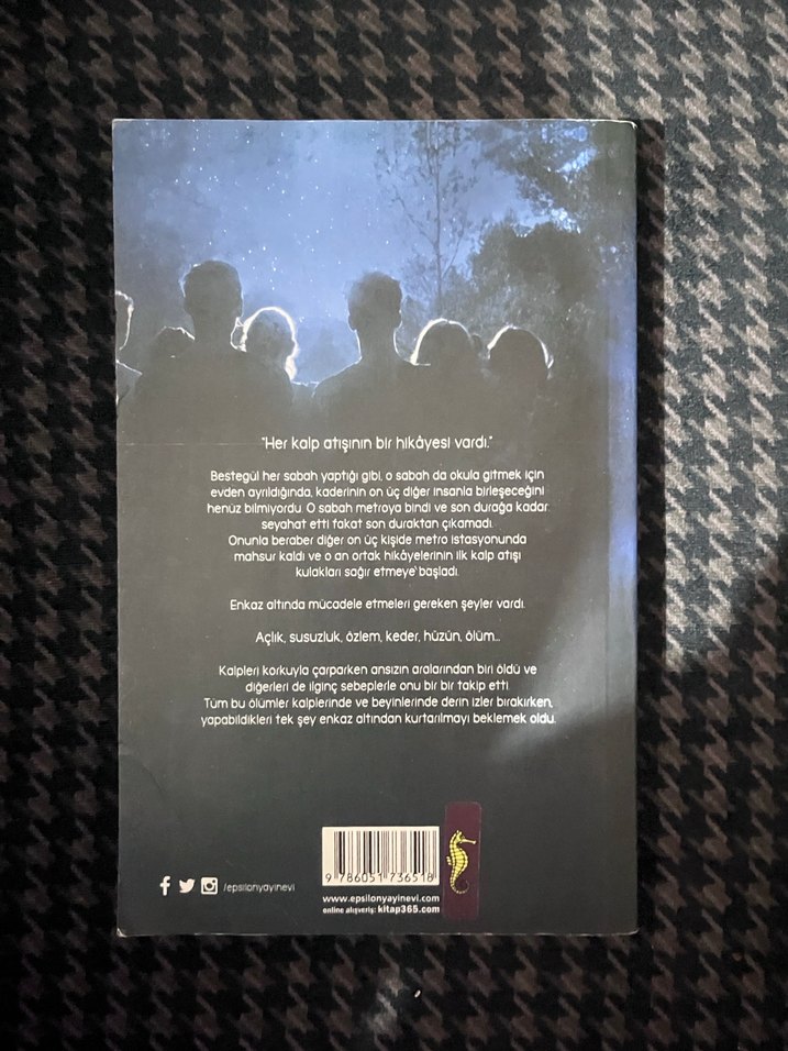 Yere Yakın Yıldızlara Uzak - Emine Tavuz - Görsel 2