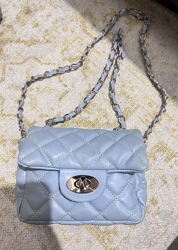 Mavi Zincir Detaylı Deri Kadın Çanta - Görsel 3