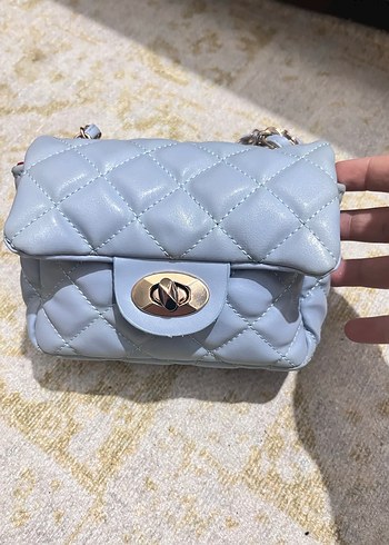 Mavi Zincir Detaylı Deri Kadın Çanta - Görsel 5