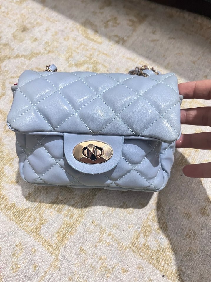 Mavi Zincir Detaylı Deri Kadın Çanta - Görsel 5