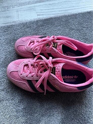 Adidas gazelle