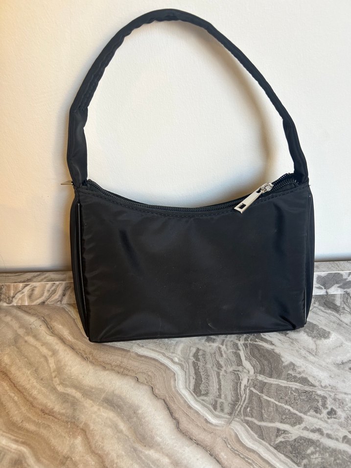 Bershka Siyah Minimalist Fermuarlı Kadın Çanta - Görsel 2