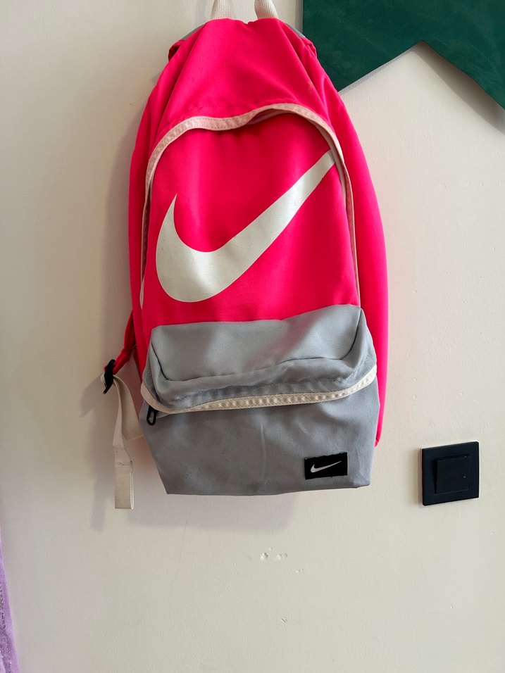 Nike Pembe sırt çantası - Görsel 2