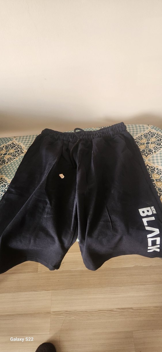 Siyah Düğmeli Mini Streetwear Şort - Görsel 3