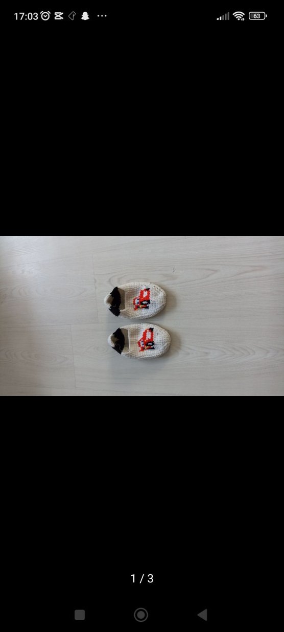 Nakışlı Beyaz Örgü Erkek Bebek Patik - Görsel 3