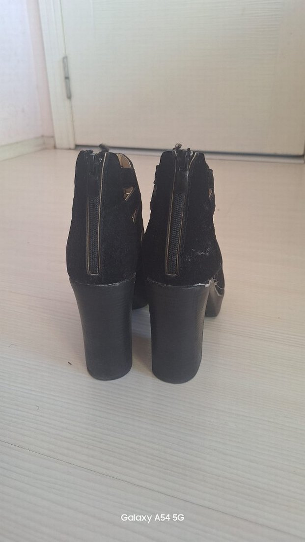 Tokalı Siyah Platform Topuklu Kadın Ayakkabı - Görsel 2