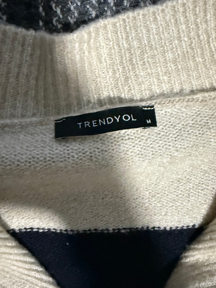 Trendyolmilla Çizgili Yarım Fermuarlı Kadın Kazak - Görsel 3