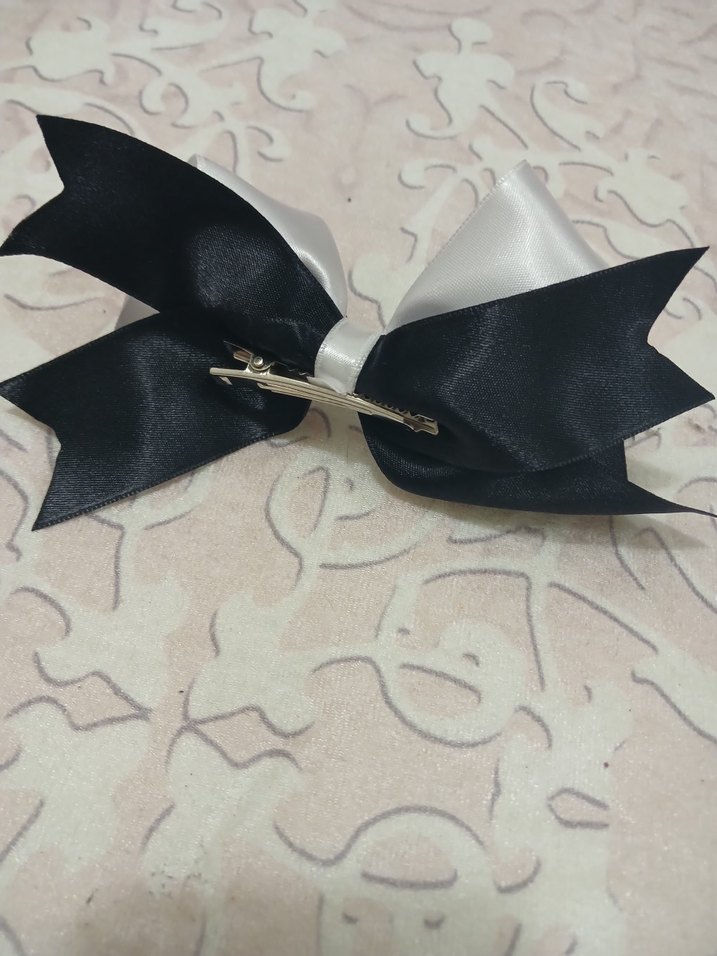 Siyah Beyaz Fiyonk Atatürk Saç Tokası - Görsel 2