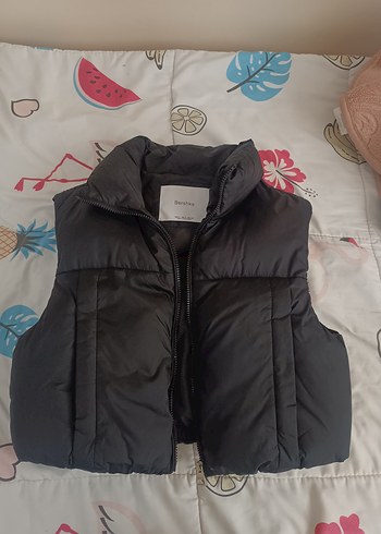Bershka şişme yelek - Görsel 4
