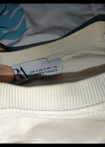 Beyaz ve mavi kadın tişört - Görsel 3