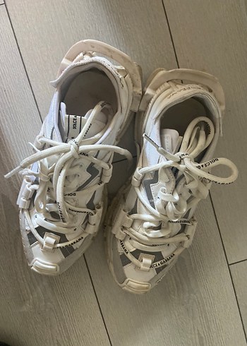 Beyaz Bağcıklı Kadın Sneakers