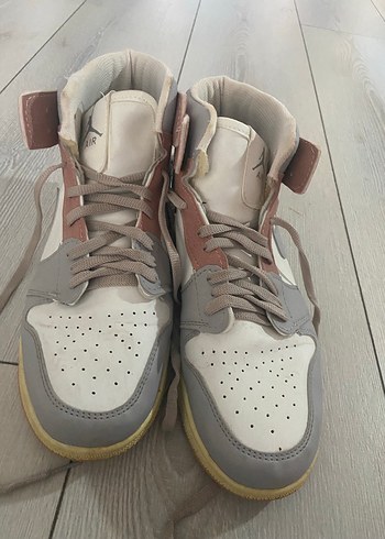 Nike Beyaz Gri Kadın Spor Ayakkabı