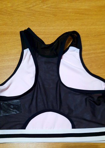 LC Waikiki Pembe Baskılı Yüksek Yakalı Bikini Üstü,