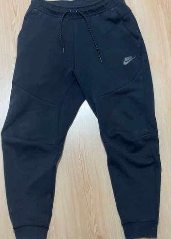 Nike Tech Fleece