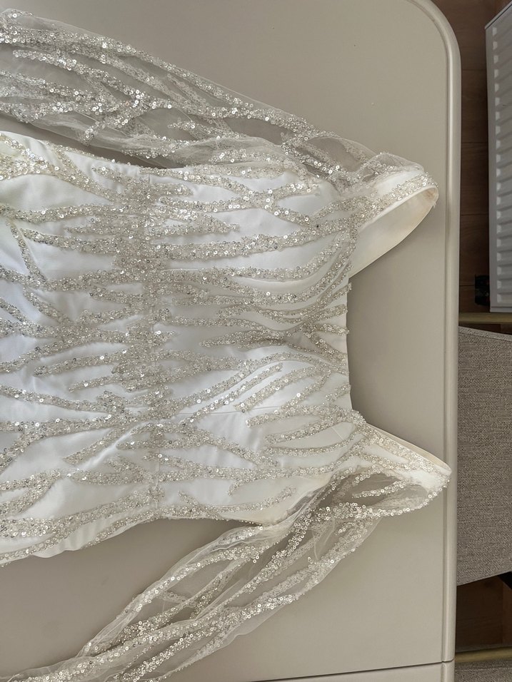 Parlak Beyaz Kayık Yaka Denizkızı Gelinlik - Görsel 4