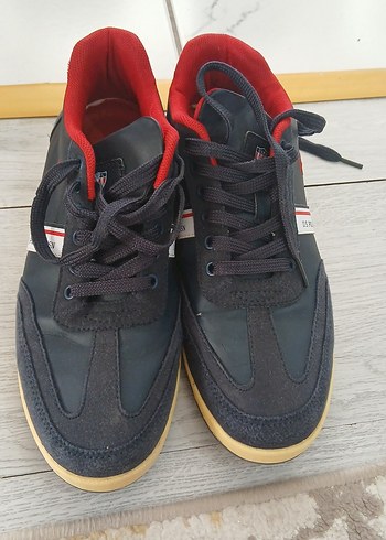 U.S Polo Assn. Sehir Stiline Siyah Bagcikli Sneaker