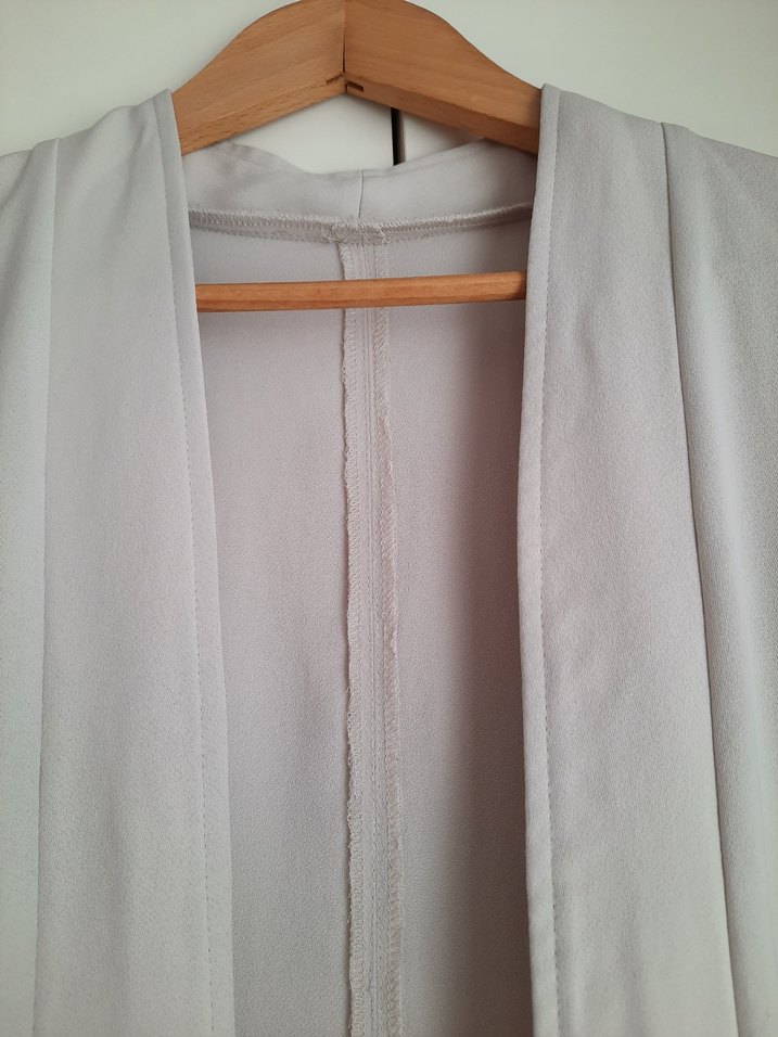 Uzun Boy Beyaz Dantel Detaylı Kadın Kimono - Görsel 4