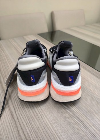 Adidas Erkek Gri Spor Ayakkabı Bağcıkları - Görsel 4