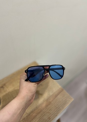 Diğer Minimalist Kadın Mavi Gözlük