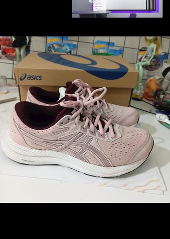 Asics 39