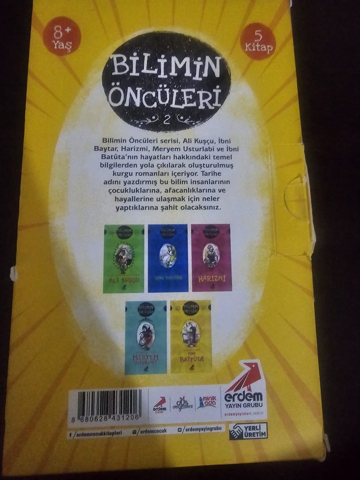 Bilimin Öncüleri 2 - kutu içinde 5 adet kitap vardır. - Görsel 3