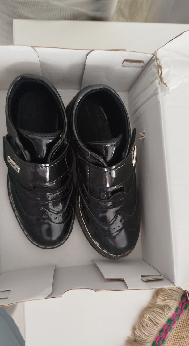 Parlak Siyah Erkek Çocuk Özel Ayakkabı - Görsel 4