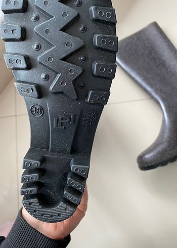 Diğer Gri Simli Kadın Dizaltı Lastik Çizme