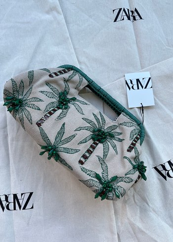 BONCUK DETAYLI CLUTCH