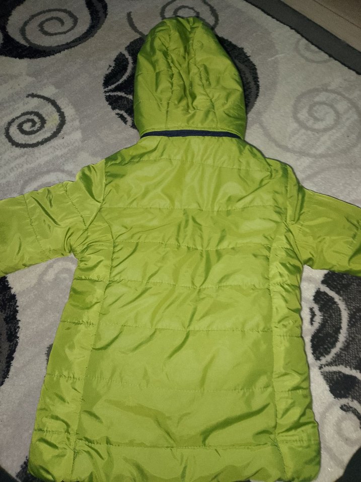 Çocuk Parlak Yeşil Kapüşonlu Kış Montu - Görsel 2