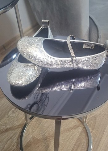 Klasik Kız Babet Ayakkabı Tokalı Gri - Görsel 4