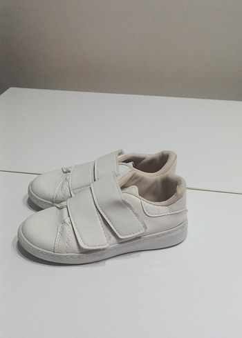 LC Waikiki Kız Çocuk Beyaz Cırt Cırtlı Spor Ayakkabı